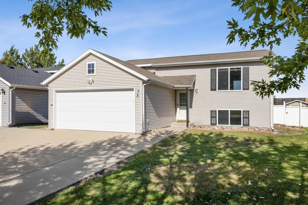 78 Evergreen CIR, West Fargo, ND 58078