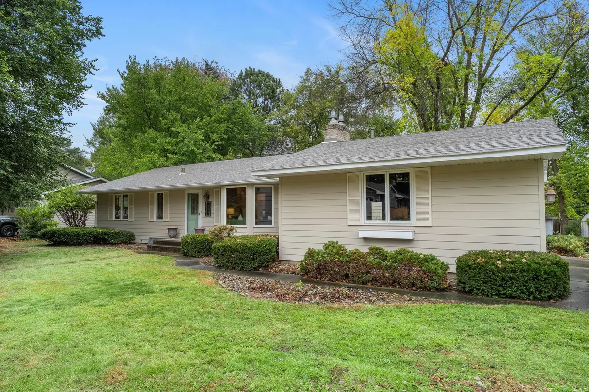 5617 Heather LN, Edina, MN 55436
