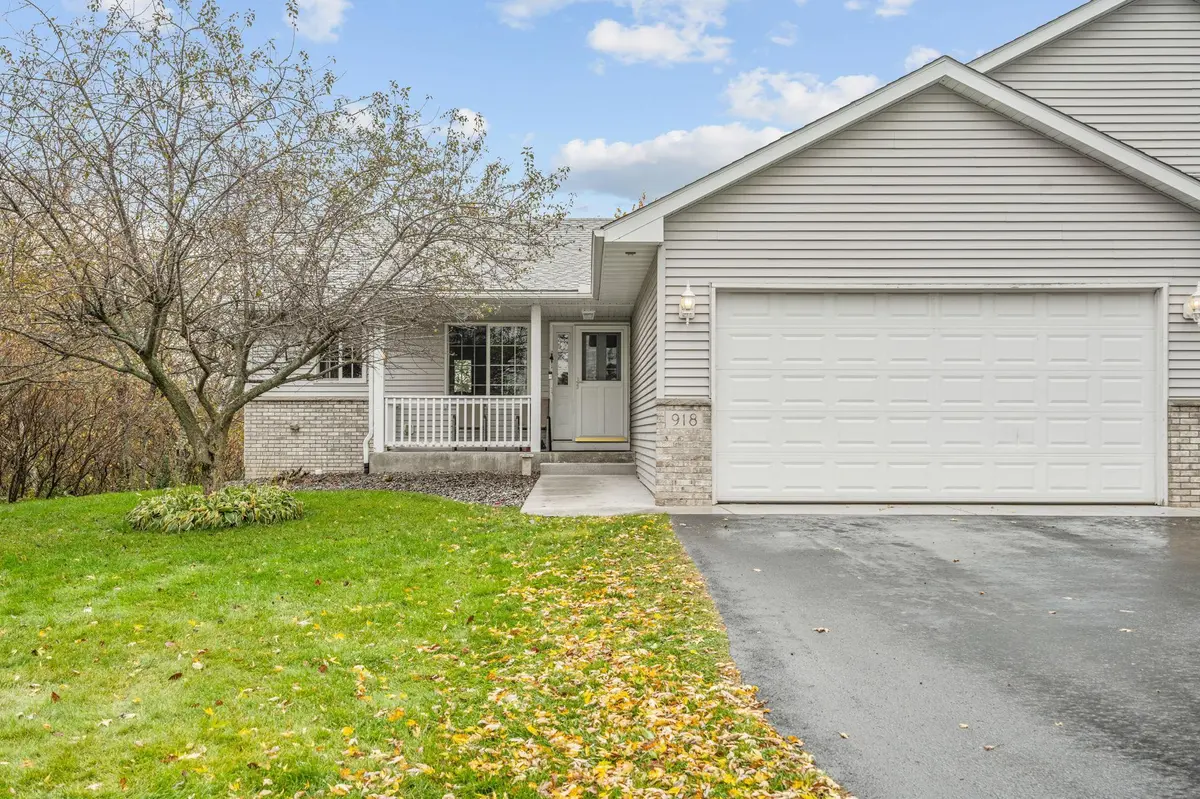 918 Shady Ridge LN, Braham, MN 55006