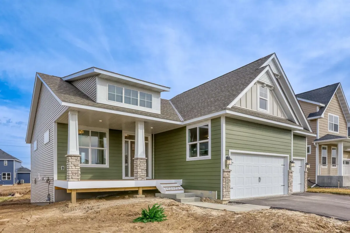 2931 Trinity DR, Shakopee, MN 55379