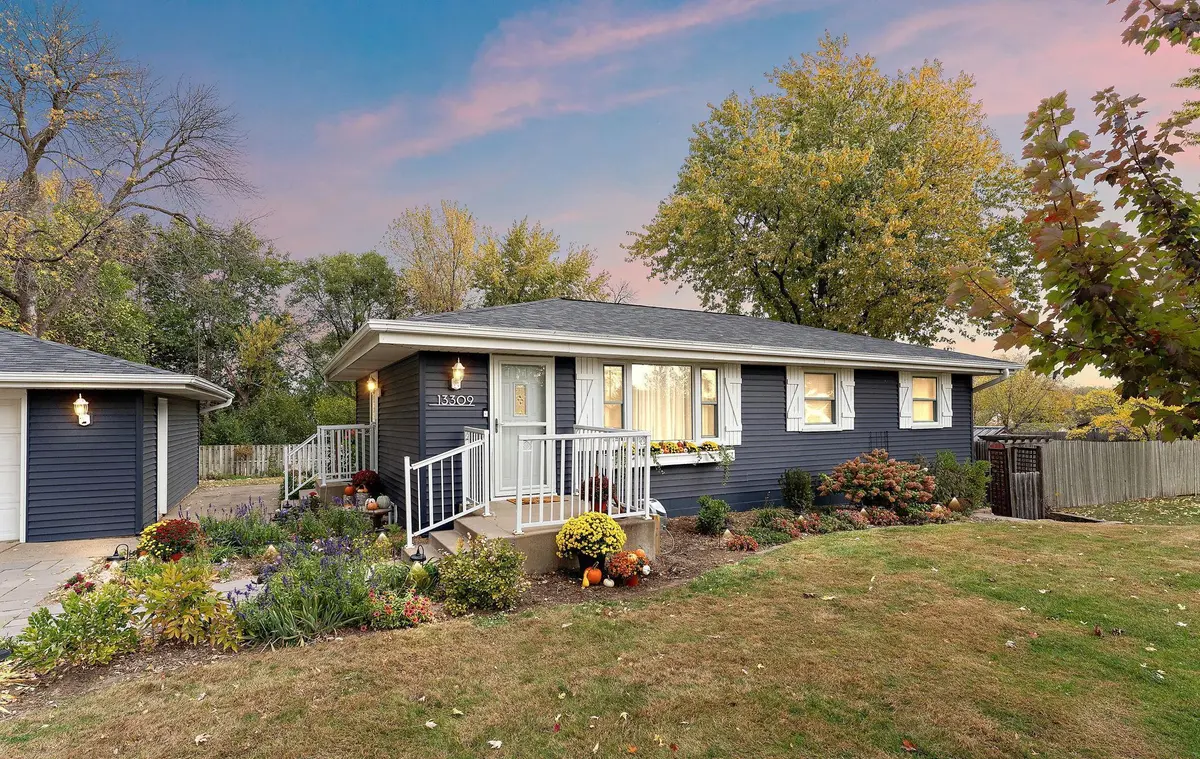 13309 Glendale LN, Savage, MN 55378