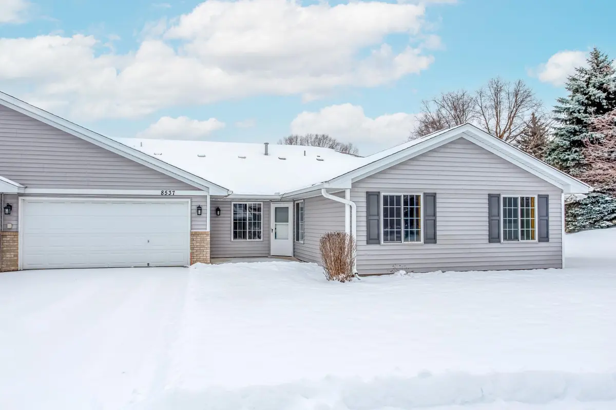 8537 Telford LN, Brooklyn Park, MN 55443