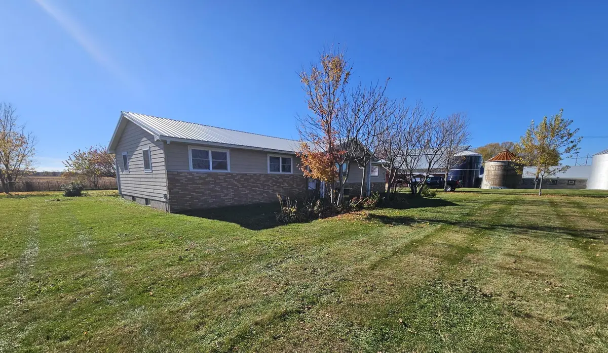 E7136 County Rd E N, Menomonie, WI 54751