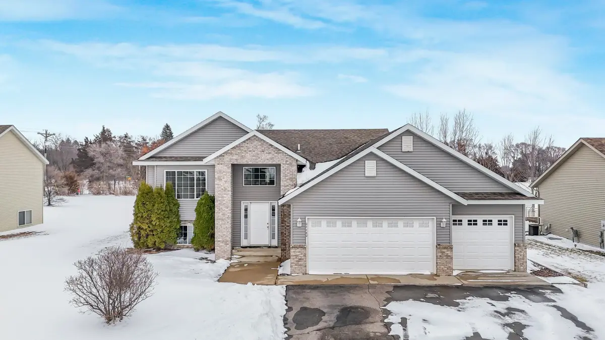 24480 17th AVE, Saint Augusta, MN 56301