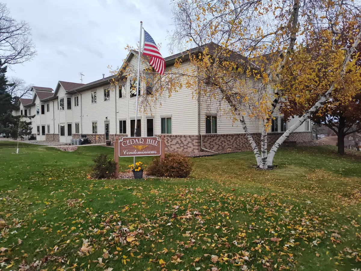 509 6th AVE W #105, Alexandria, MN 56308
