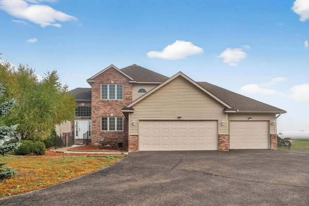 24091 113th ST NW, Zimmerman, MN 55398