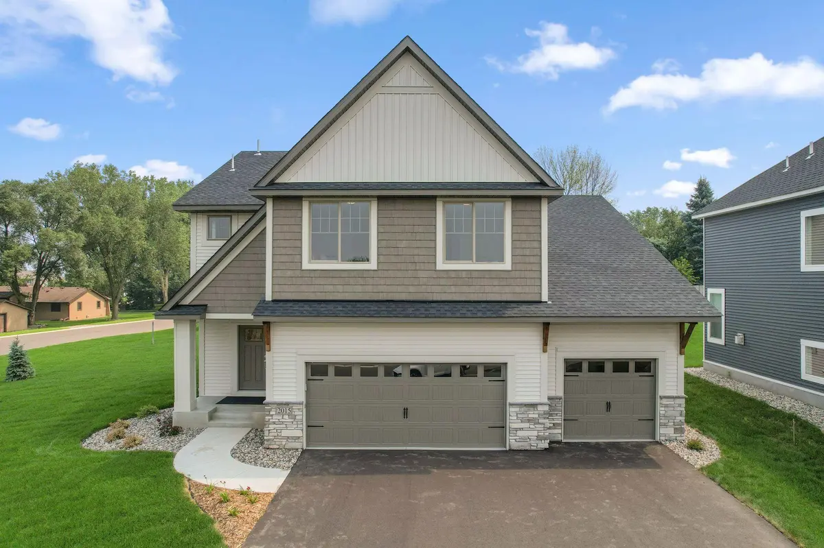 2015 Brookview ST, Shakopee, MN 55379