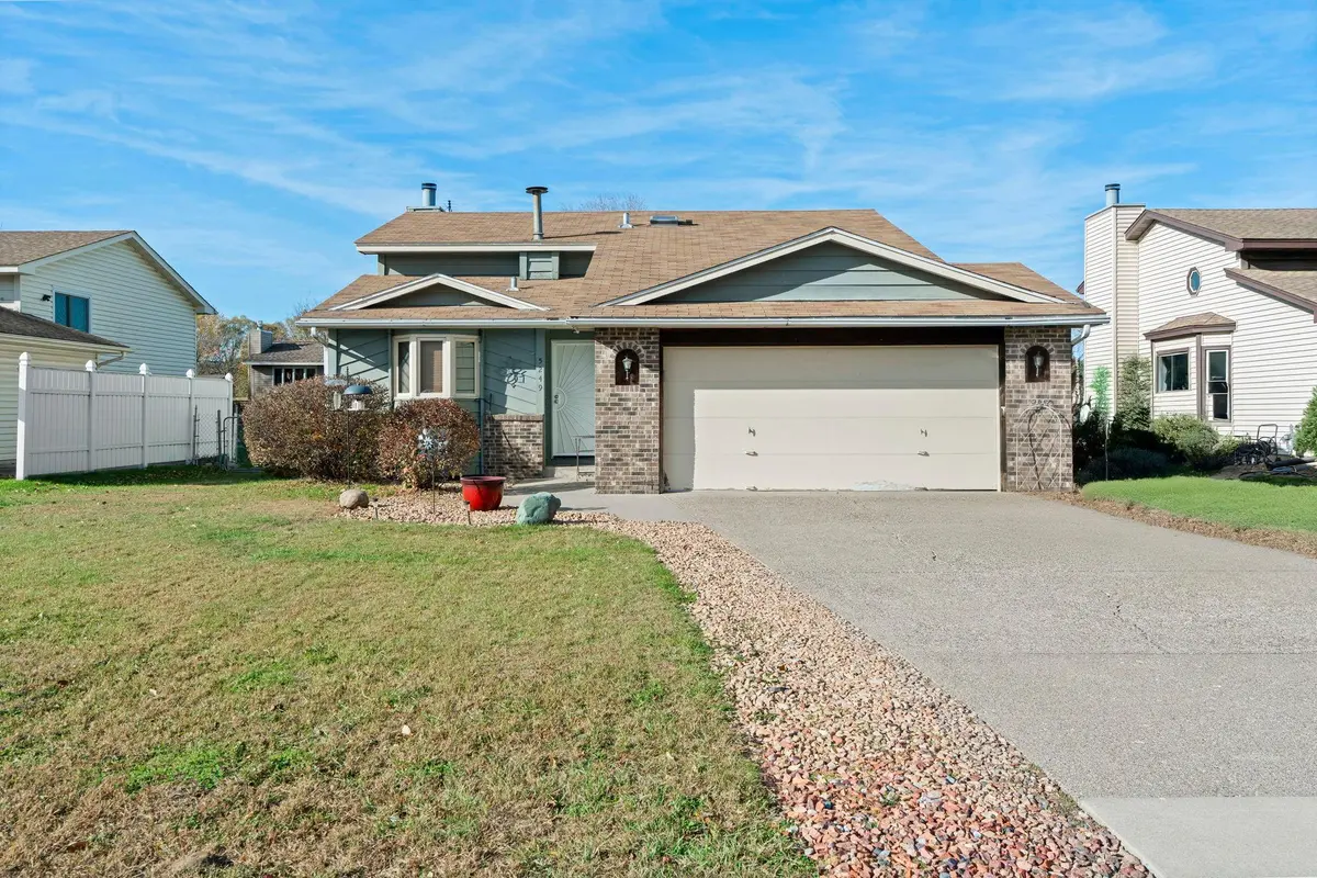 5249 Vera Cruz AVE N, Crystal, MN 55429