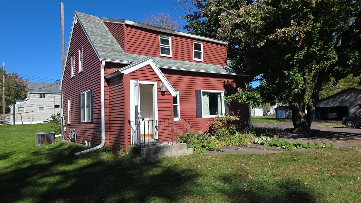 209 W Euclid AVE, Barron, WI 54812