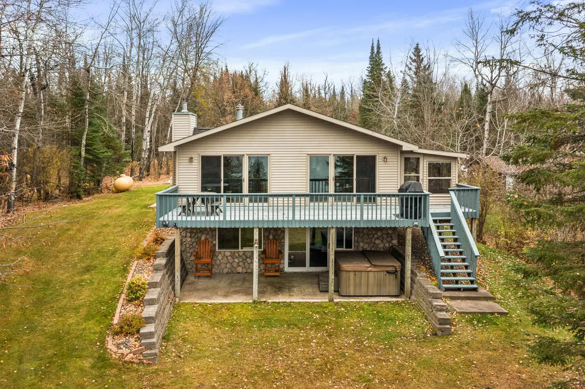 8105 Cabin RD, Canyon, MN 55717