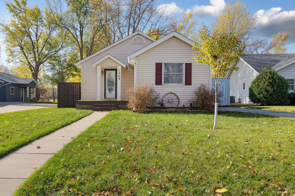 1269 River RD, Windom, MN 56101