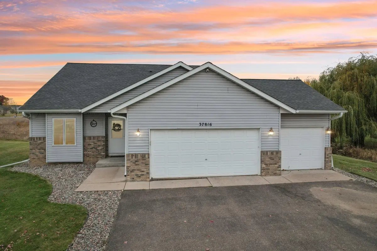 37816 Hawthorne AVE, North Branch, MN 55056