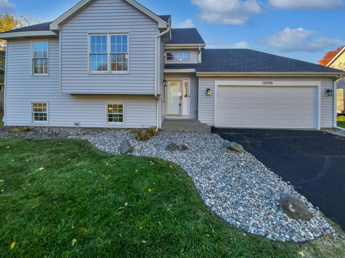 12595 Driftwood CT, Apple Valley, MN 55124