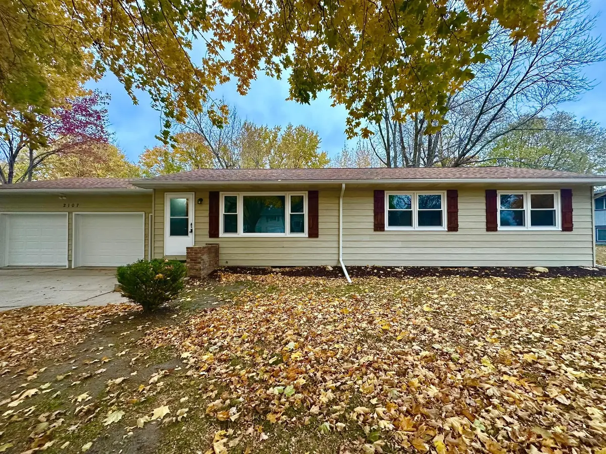 2107 Stade LN, Fairmont, MN 56031