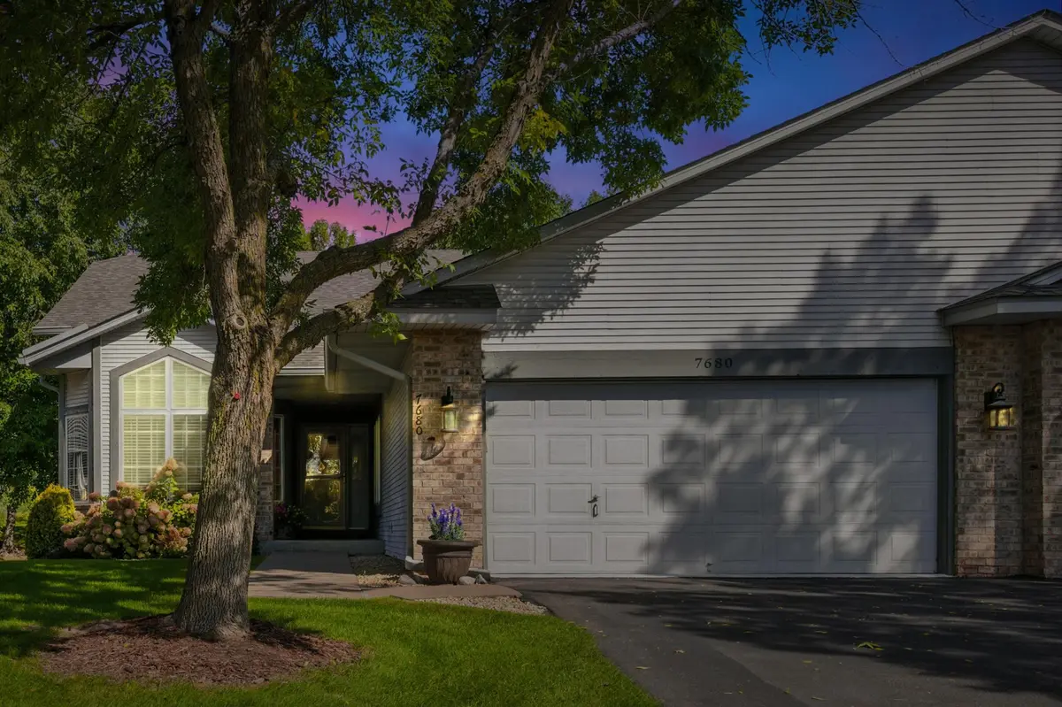 7680 Teal RD, Woodbury, MN 55125
