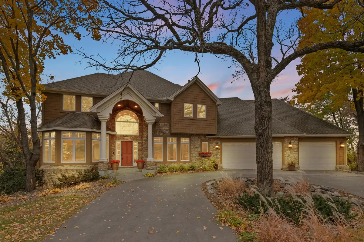 11338 Hawk High CT, Eden Prairie, MN 55347