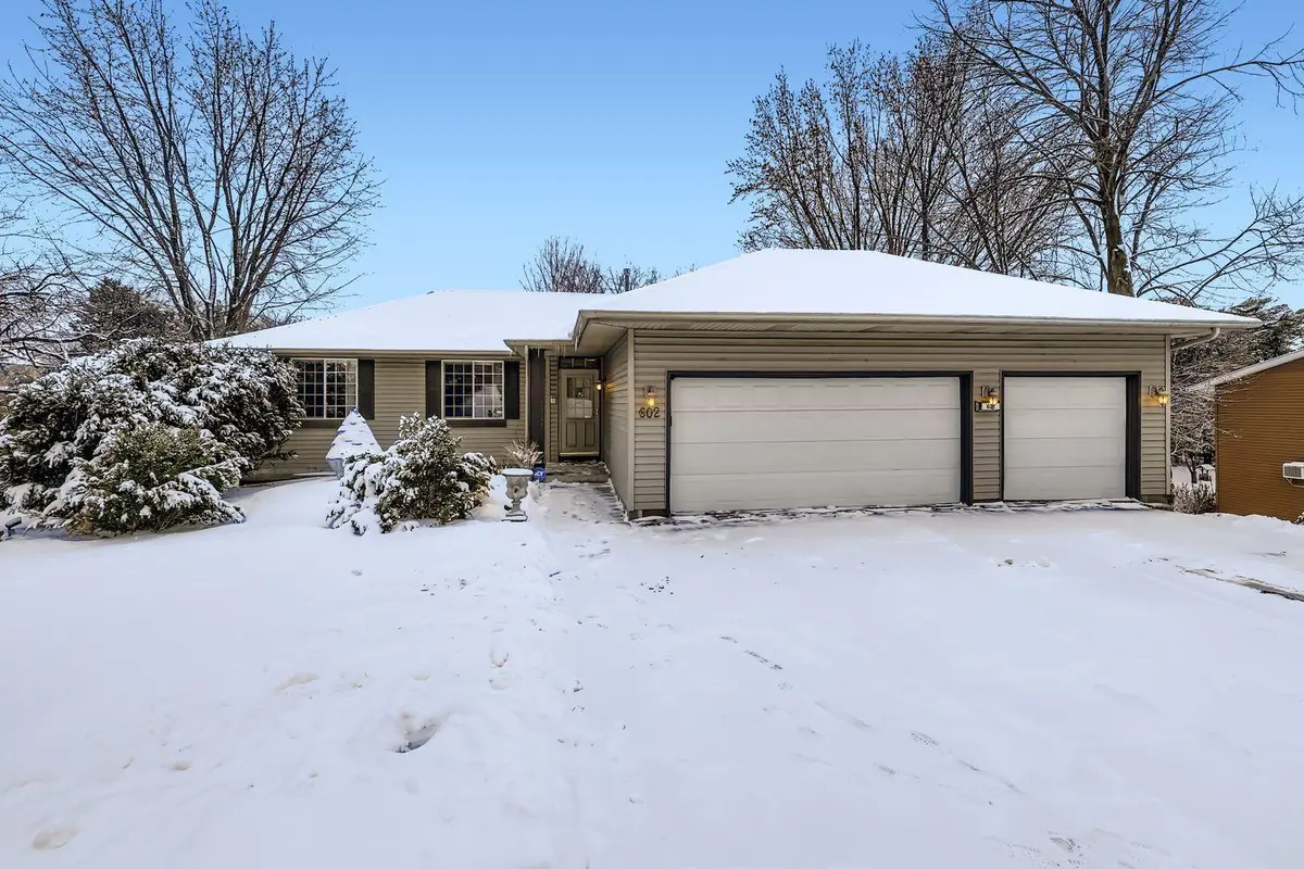 602 Marie AVE W, Mendota Heights, MN 55118