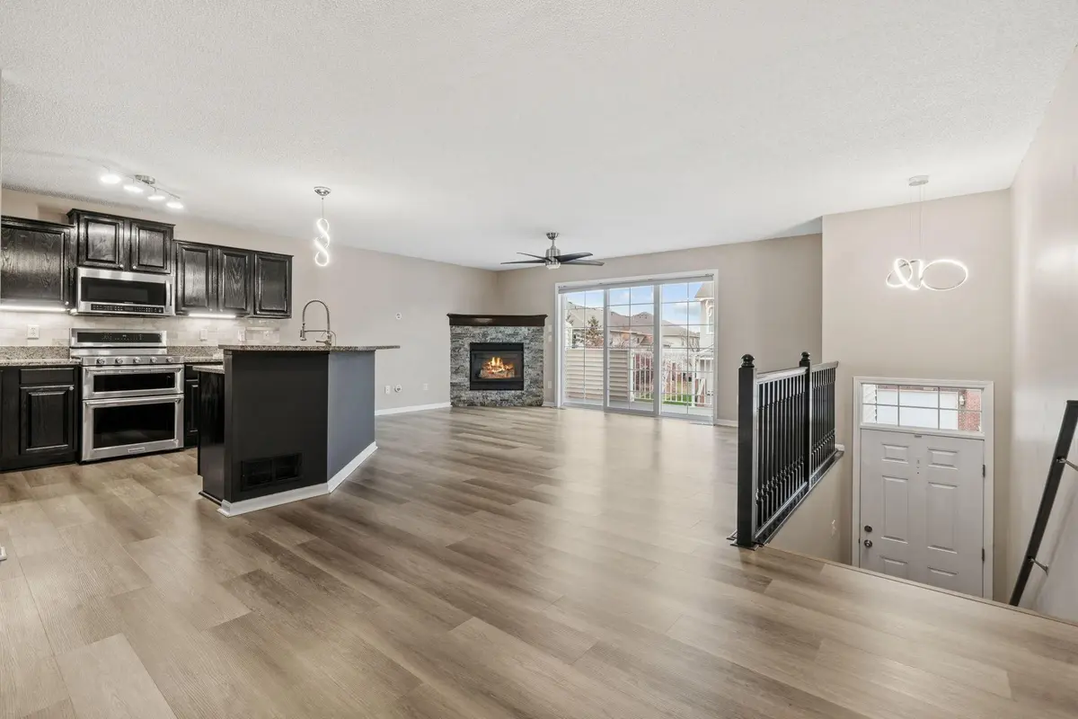 7590 Crimson LN, Savage, MN 55378
