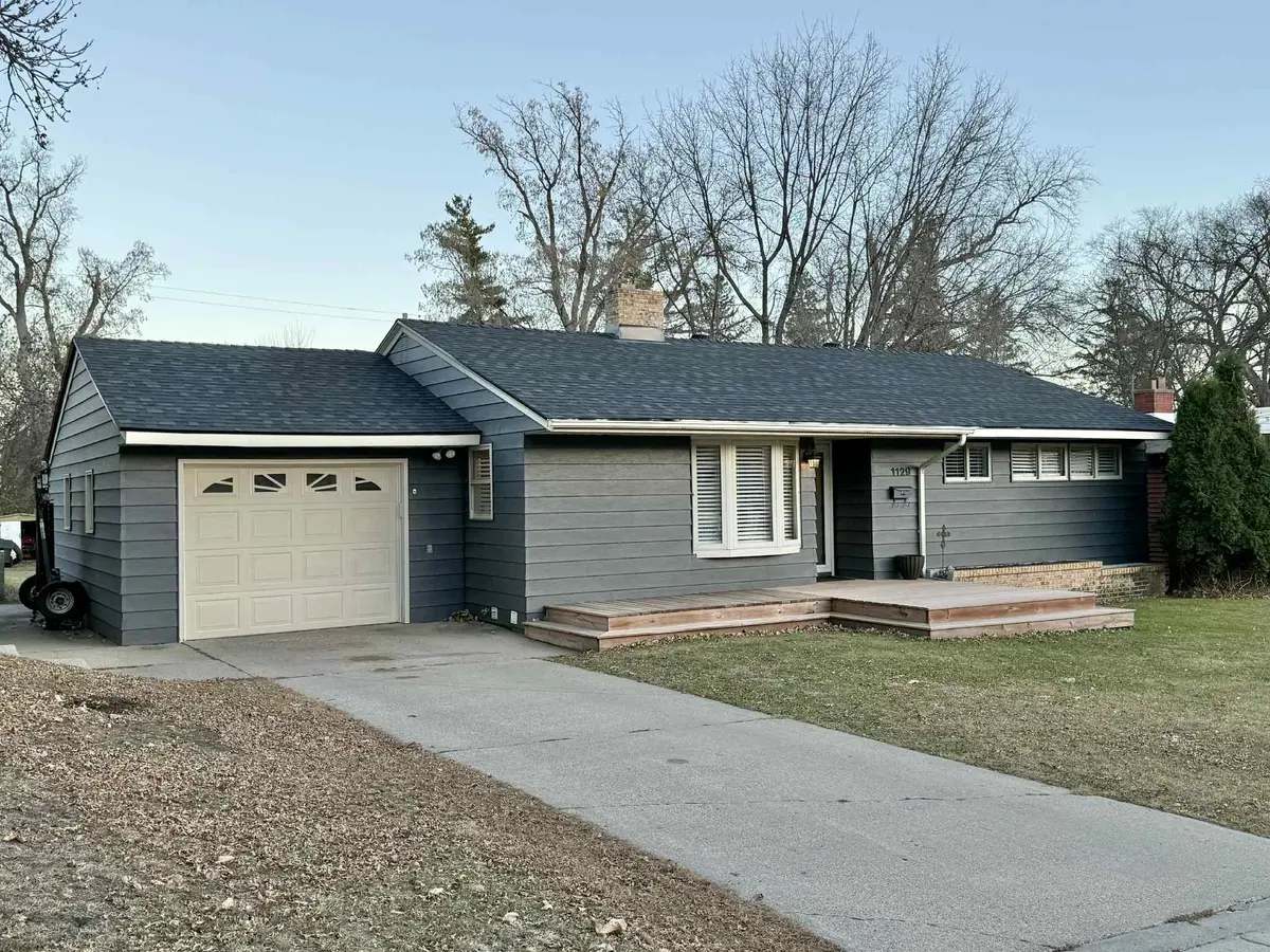 1129 Minnesota AVE, Detroit Lakes, MN 56501