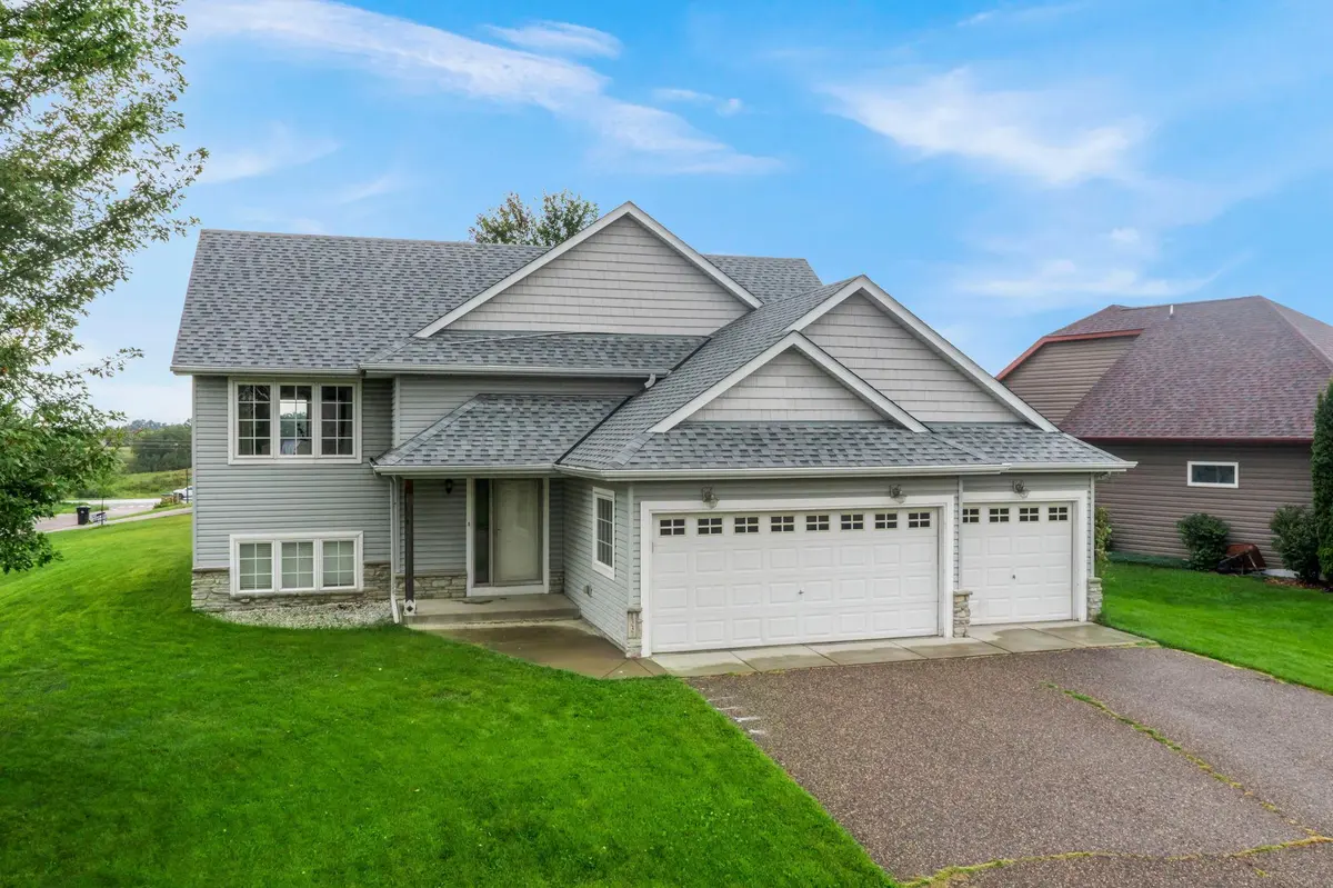 1337 Eagle CT, New Richmond, WI 54017