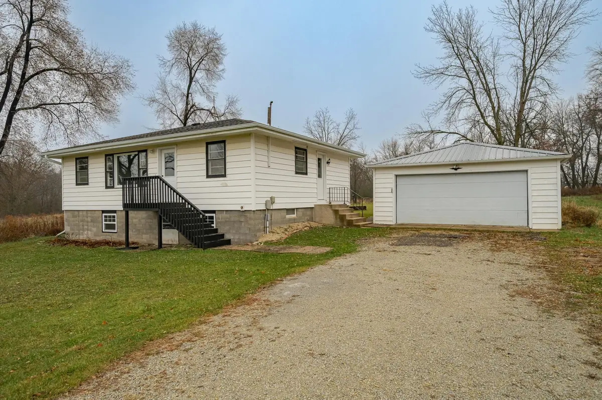 5444 Covill ST SW, Stewartville, MN 55976