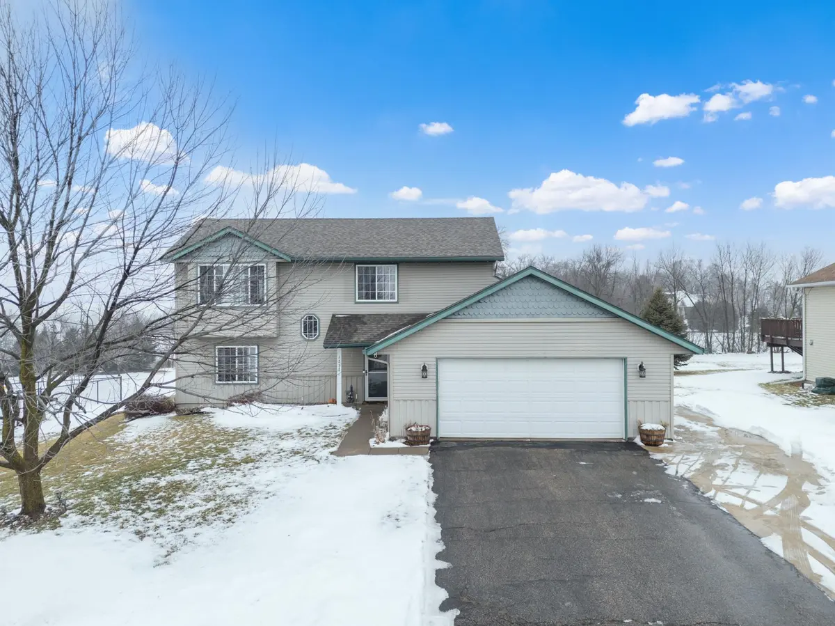1252 N Pine DR NE, Pine Island, MN 55963