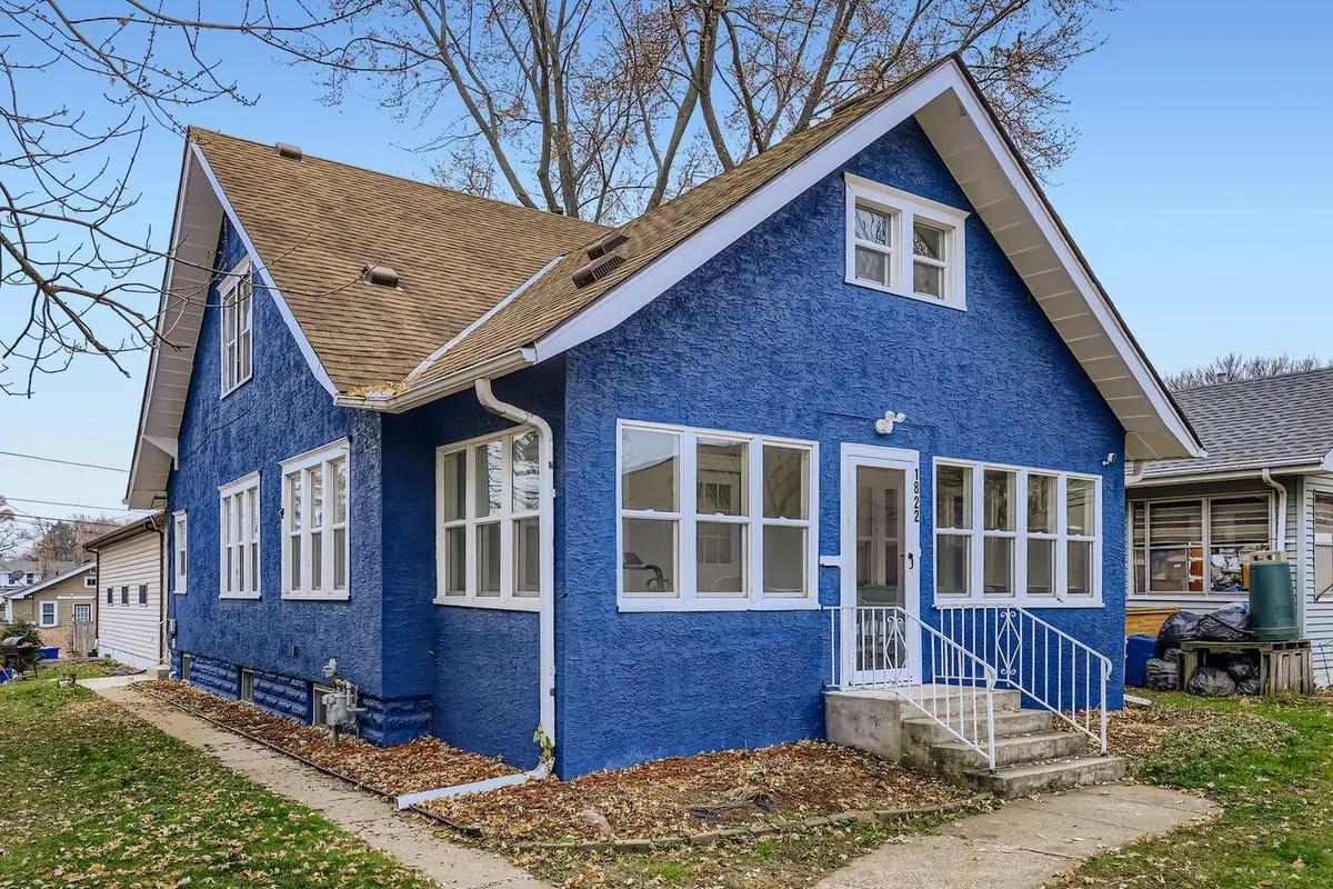 1822 Lacrosse AVE, Saint Paul, MN 55119
