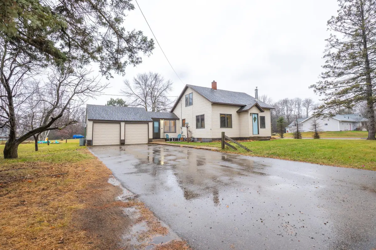 409 6th AVE NW, Little Falls, MN 56345