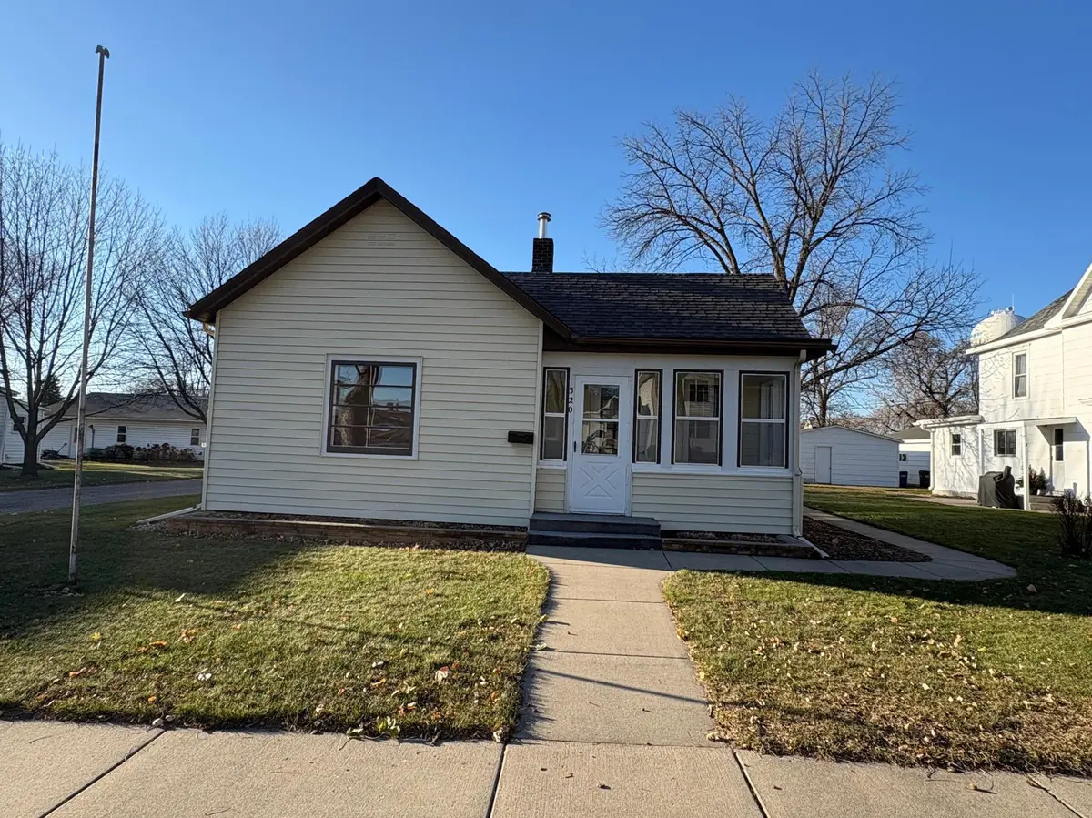 320 13th ST S, Benson, MN 56215
