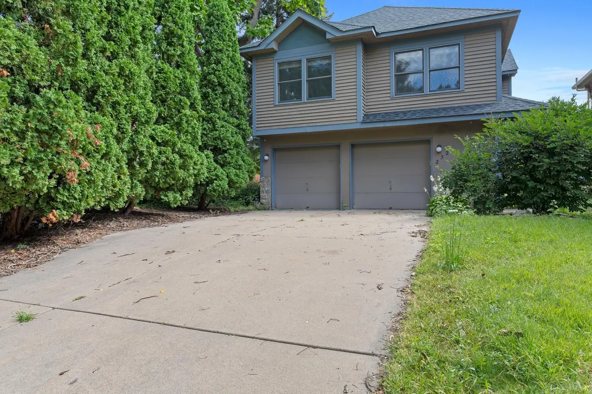 2321 Pillsbury AVE S, Minneapolis, MN 55404