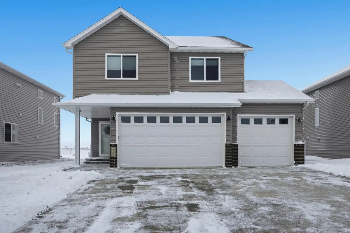 2704 14th ST W, West Fargo, ND 58078