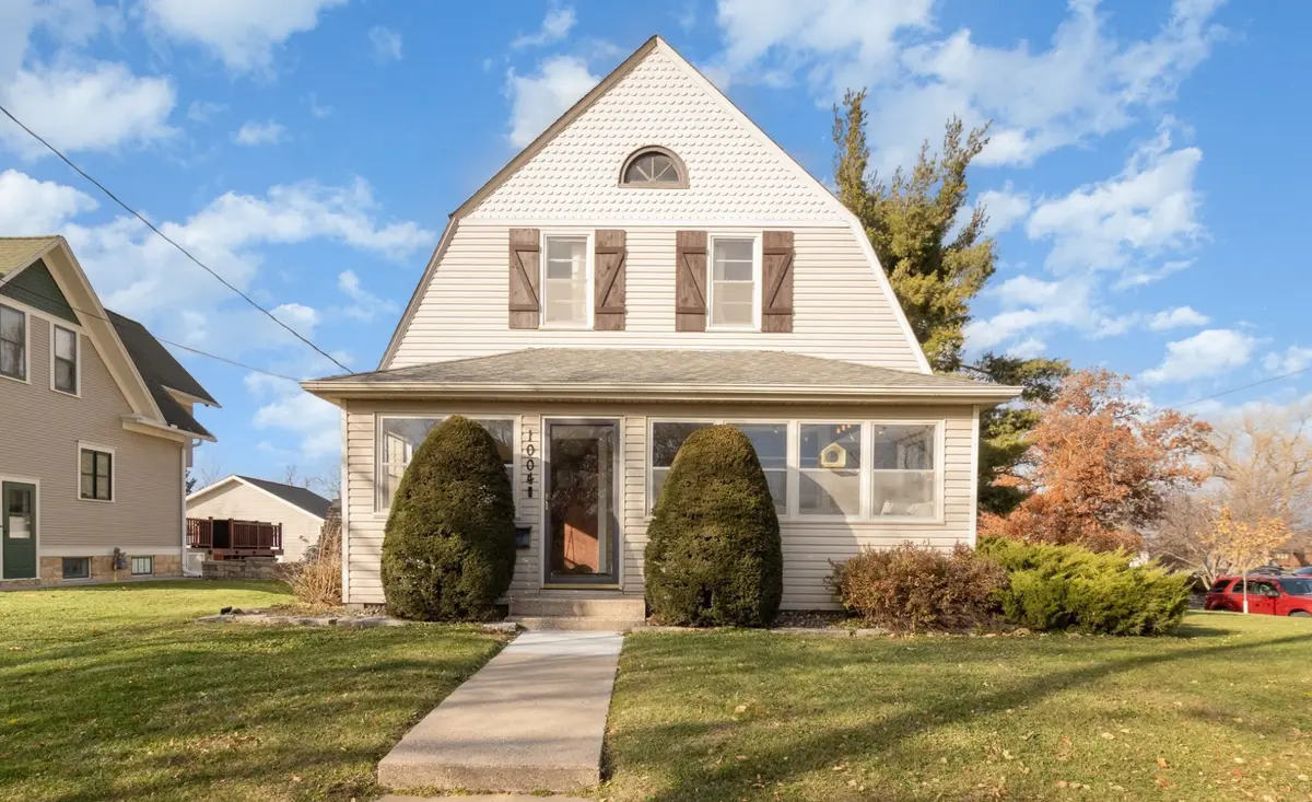 1004 College AVE, Red Wing, MN 55066