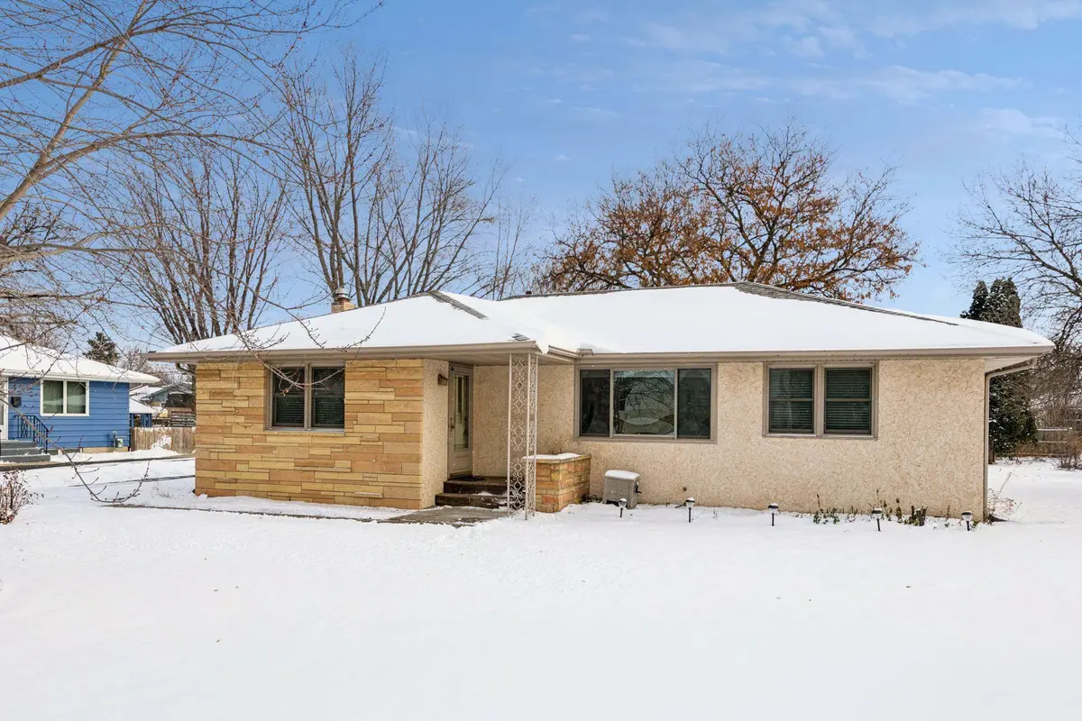 1011 7th ST, Farmington, MN 55024