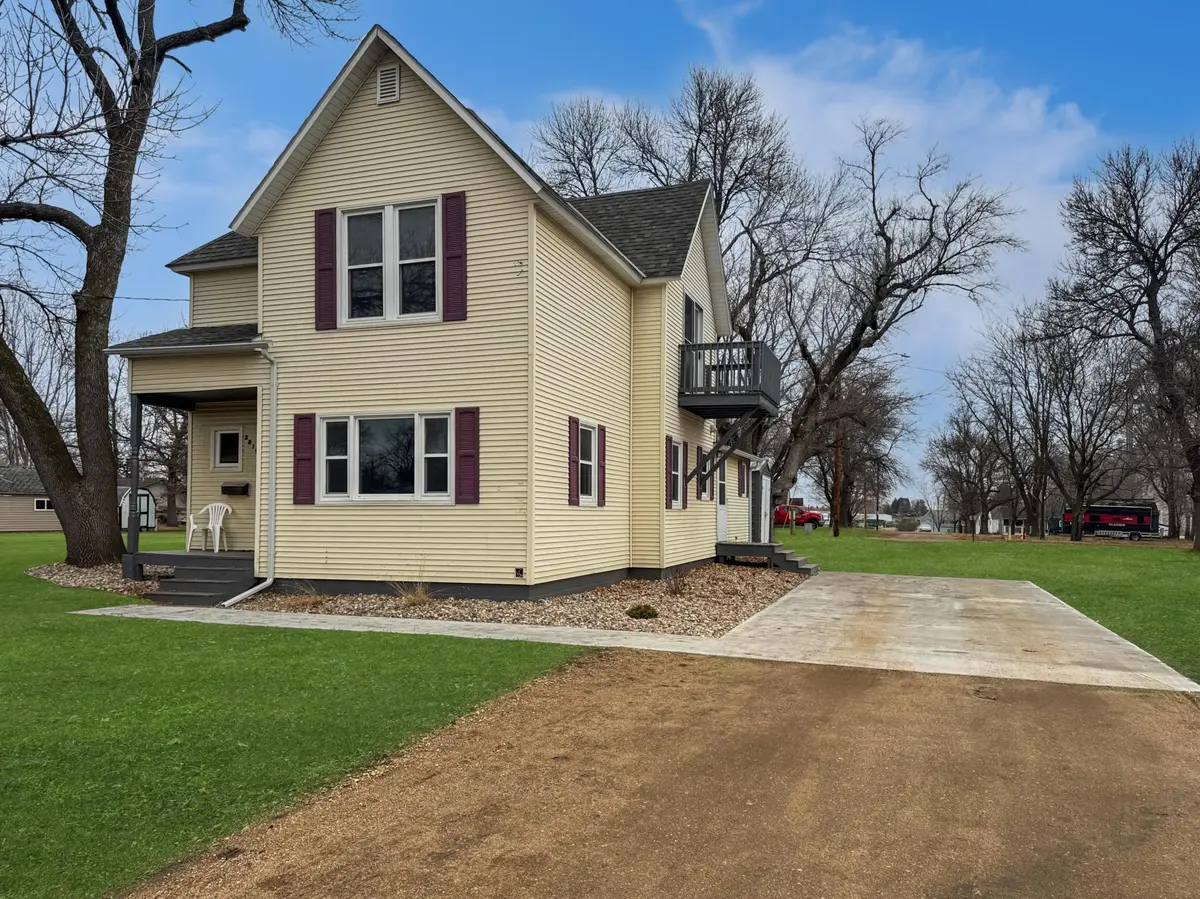 2819 24th ST, Slayton, MN 56172