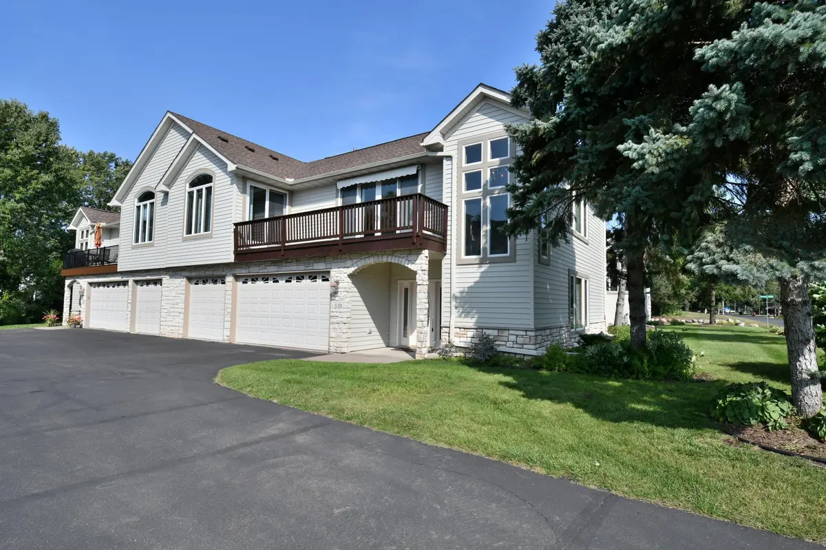530 Lakeside Bay DR S, Bayport, MN 55003