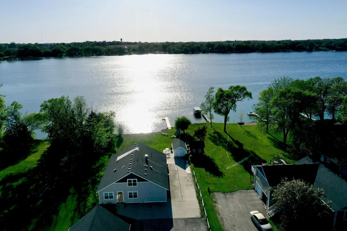 4986 E Eagle Lake RD, Willmar, MN 56201