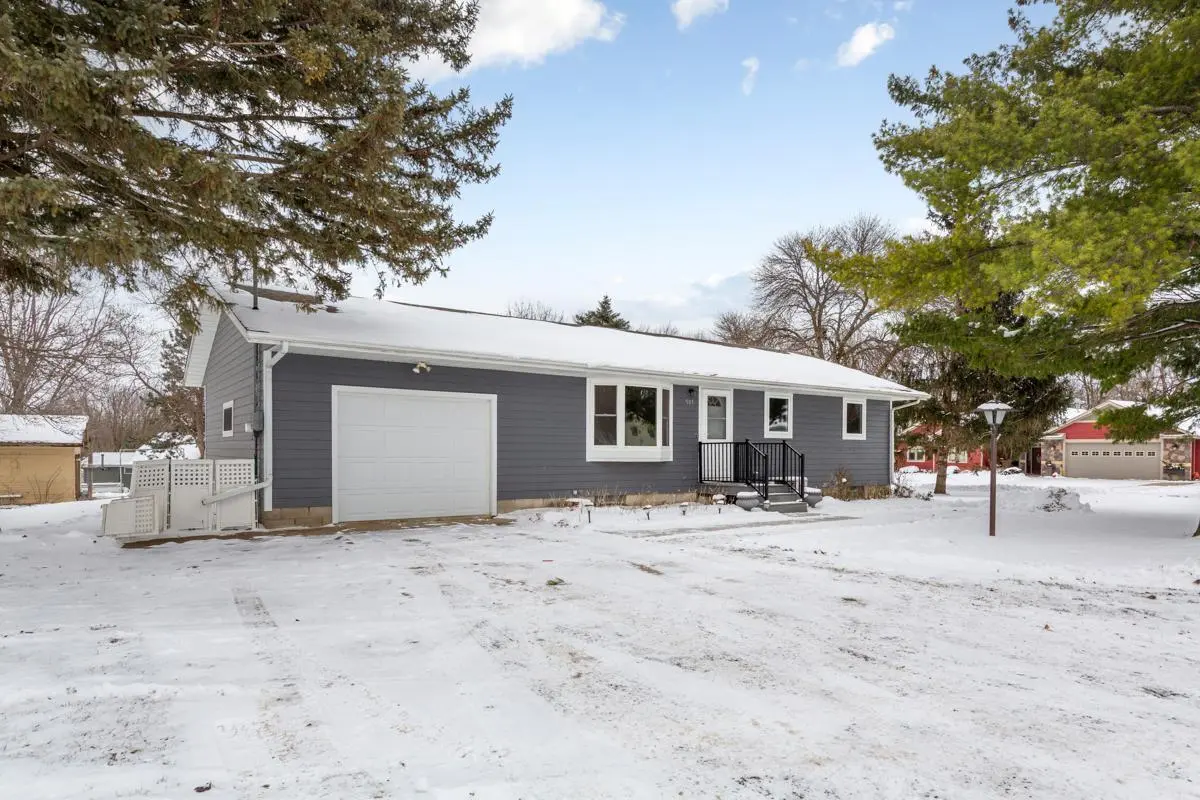 505 3rd ST, Cleveland, MN 56017