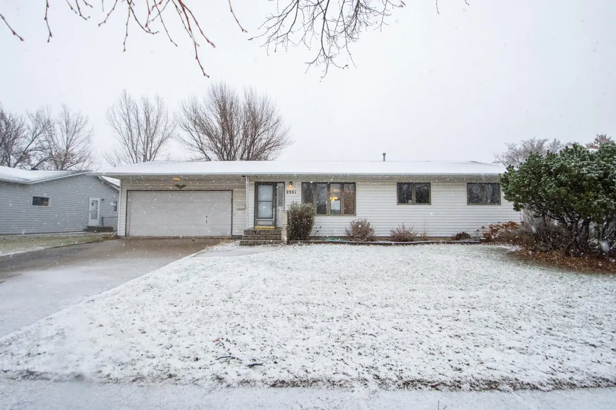 2301 23rd AVE S, Fargo, ND 58103
