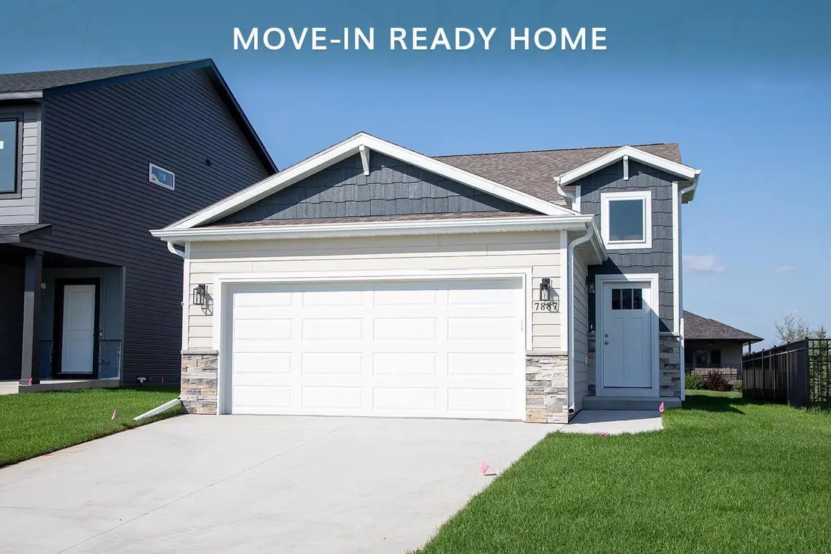 7887 Cottonwood BLVD, Horace, ND 58047