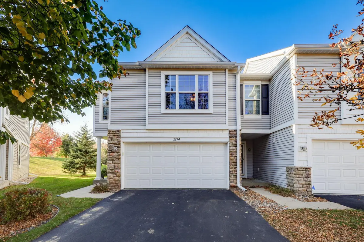2794 Century CIR, Chanhassen, MN 55317