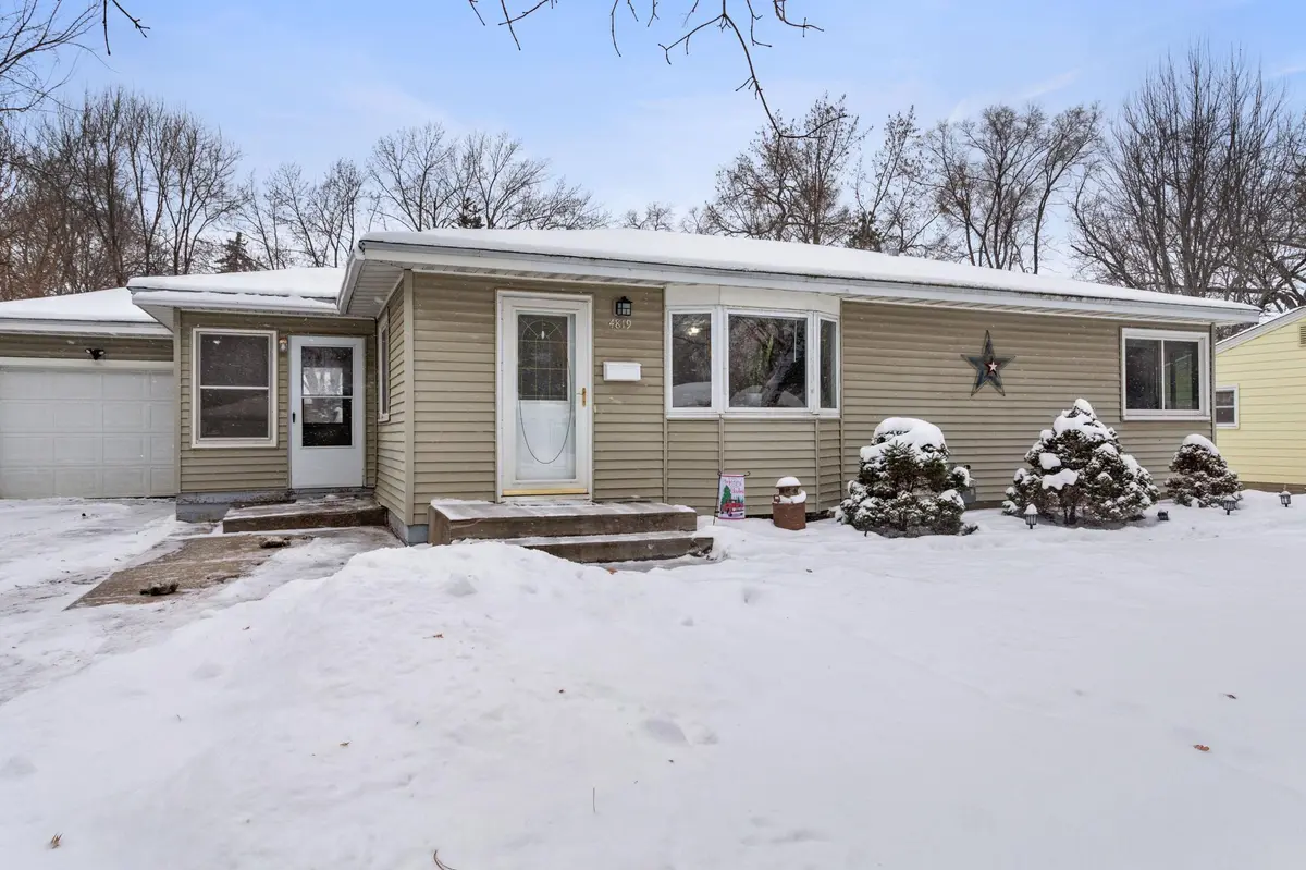 4819 Hampshire AVE N, Crystal, MN 55428