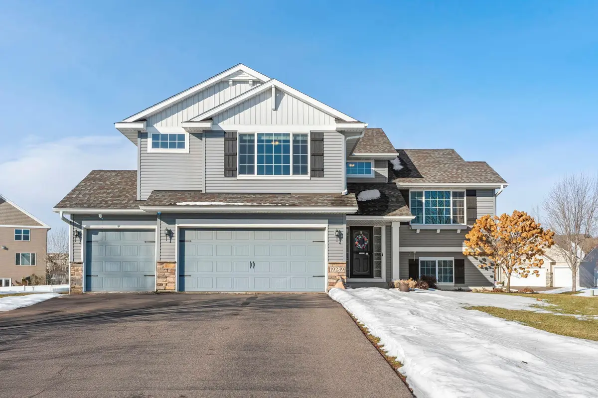 19239 Carmel TRL, Farmington, MN 55024