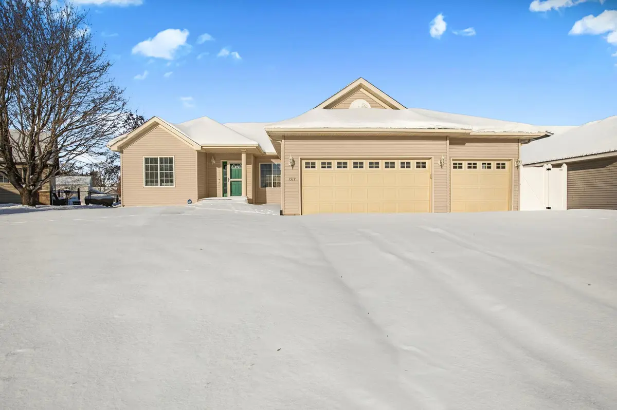 1517 Camden Woods TER, Saint Cloud, MN 56301