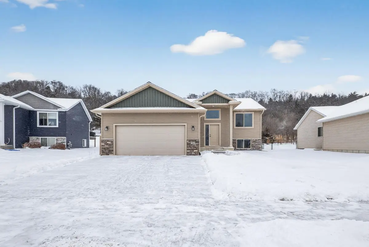 2163 Hadley Hills DR NE, Rochester, MN 55906