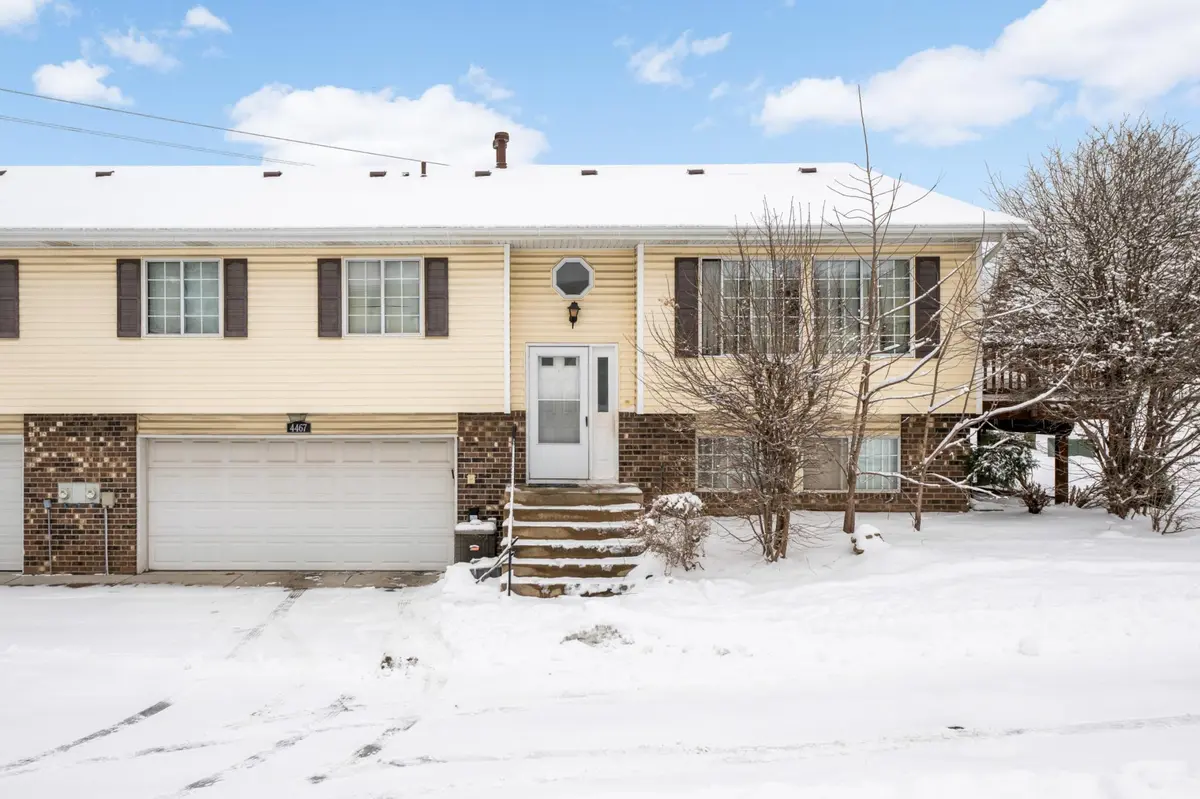 4467 Clover LN #A, Eagan, MN 55122
