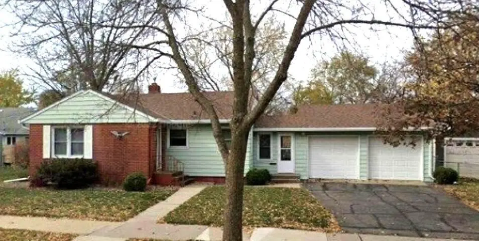 27 22nd AVE S, Saint Cloud, MN 56301