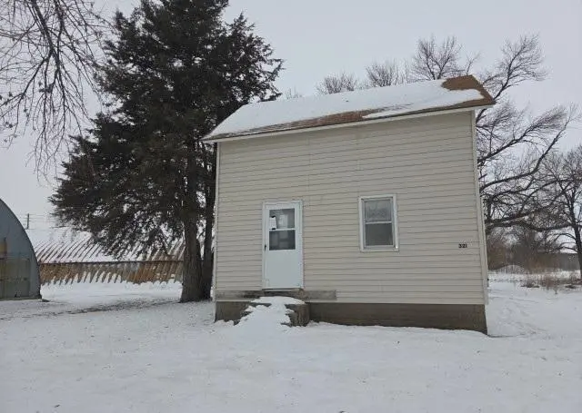 321 4th AVE SE, Winnebago, MN 56098