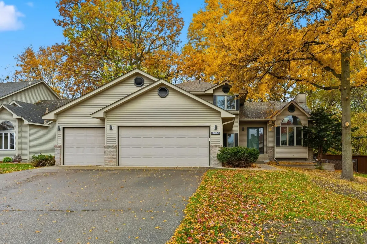 14872 Oakwood PL, Savage, MN 55378