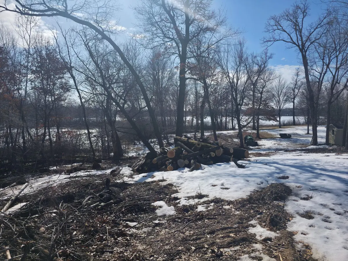 891 Elins Lake RD SE, Cambridge, MN 55008