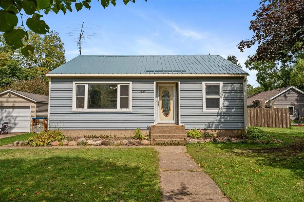 650 Newton ST, Baldwin, WI 54002